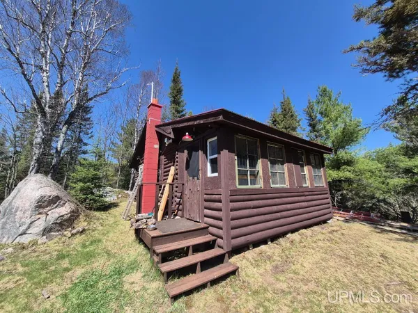 $80,300 | 13551 County Road CS Road, Ishpeming, MI 49849