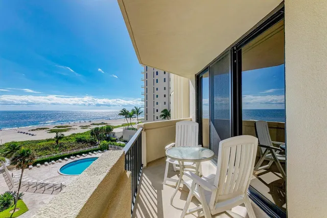 $539,000 | 2800 North Ocean Drive, Unit B 6D, Singer Island, FL 33404