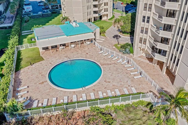 $539,000 | 2800 North Ocean Drive, Unit B 6D, Singer Island, FL 33404