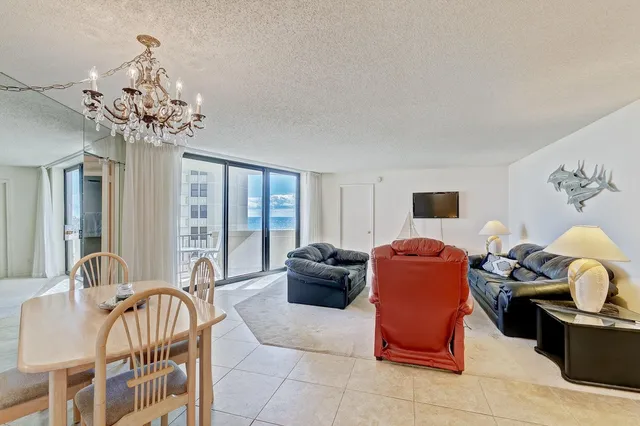 $539,000 | 2800 North Ocean Drive, Unit B 6D, Singer Island, FL 33404