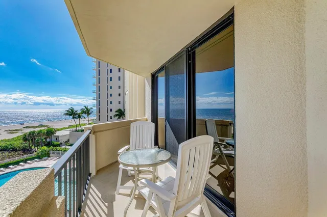 $539,000 | 2800 North Ocean Drive, Unit B 6D, Singer Island, FL 33404