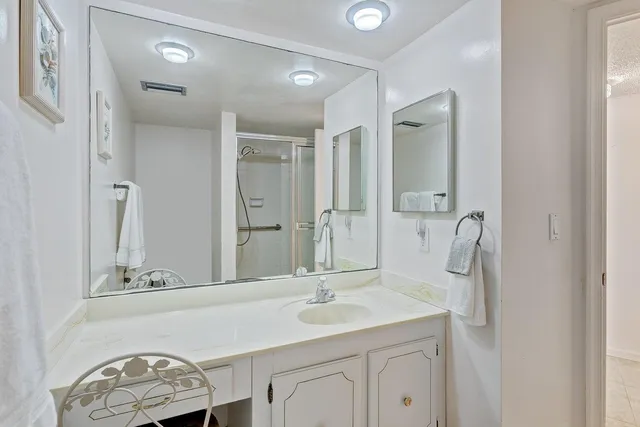 $539,000 | 2800 North Ocean Drive, Unit B 6D, Singer Island, FL 33404