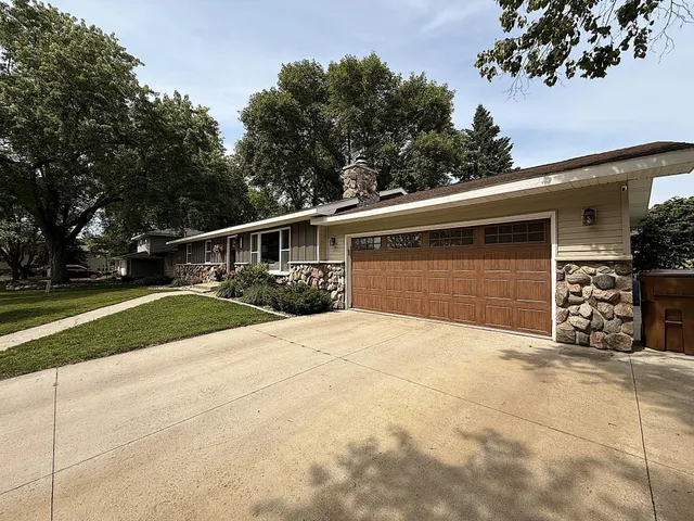 $259,000 | 112 Orchard Circle, Montevideo, MN 56265