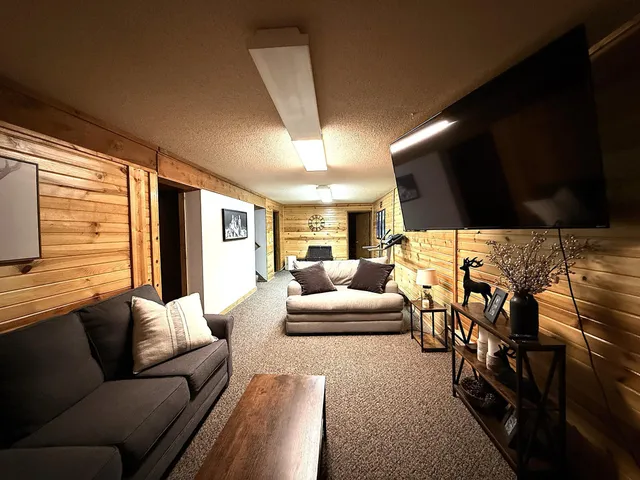 $259,000 | 112 Orchard Circle, Montevideo, MN 56265