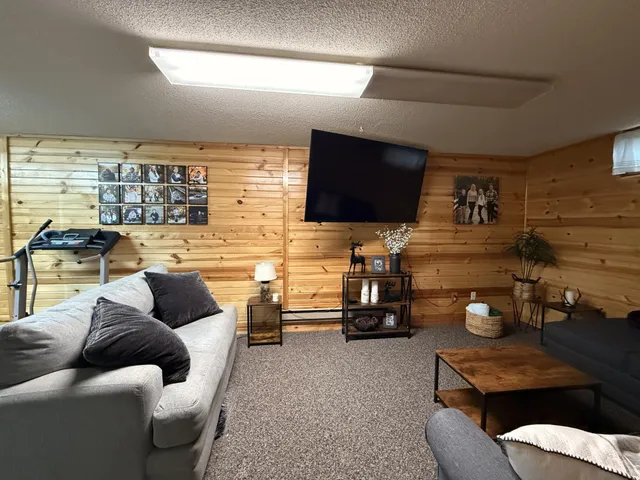 $259,000 | 112 Orchard Circle, Montevideo, MN 56265