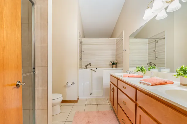 $319,000 | 3226 North Briar Leaf Court, La Porte, IN 46350