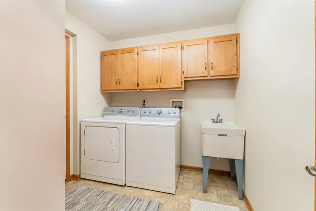 $319,000 | 3226 North Briar Leaf Court, La Porte, IN 46350