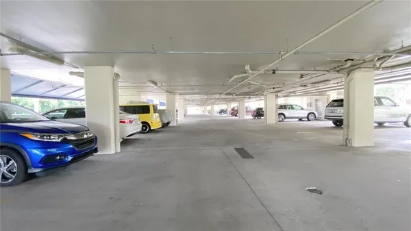 a sign that is sitting in front of a wall