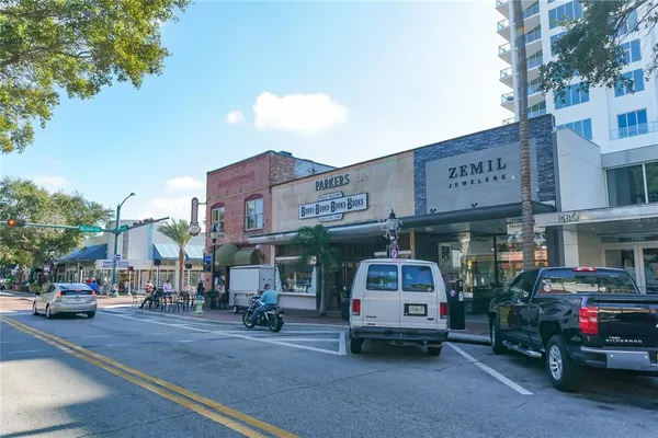 $3,000 | 835 South Osprey Avenue, Unit 201, Sarasota, FL 34236