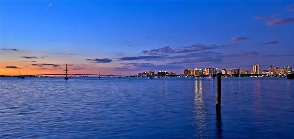 $3,000 | 835 South Osprey Avenue, Unit 201, Sarasota, FL 34236