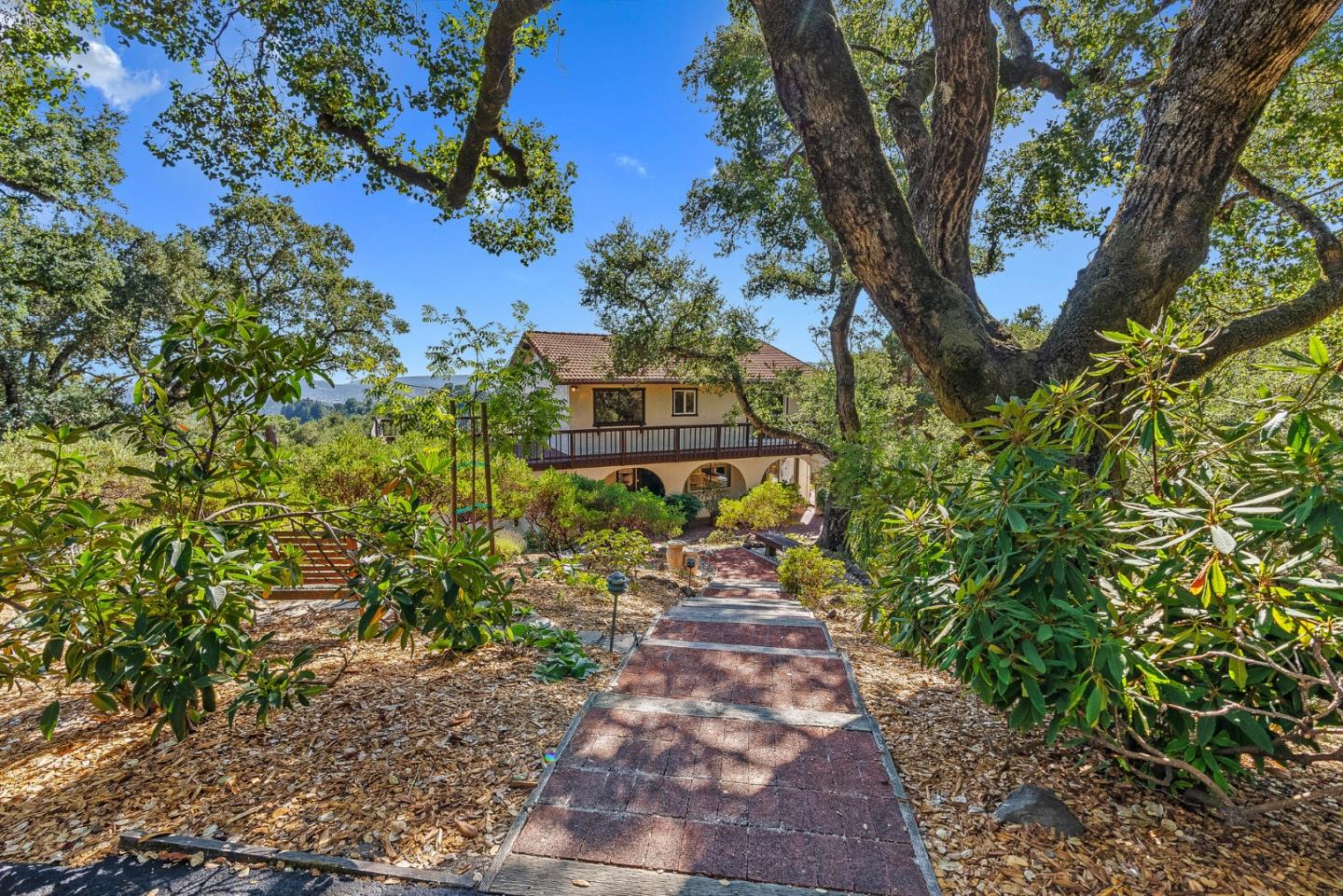 1375 Weston Ridge Road Scotts Valley, CA 95066 - Photo 7 of 68 a house with lots of trees