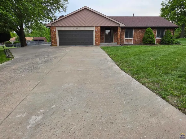 $360,000 | 4540 Northwest Geronimo Trail, Topeka, KS 66618