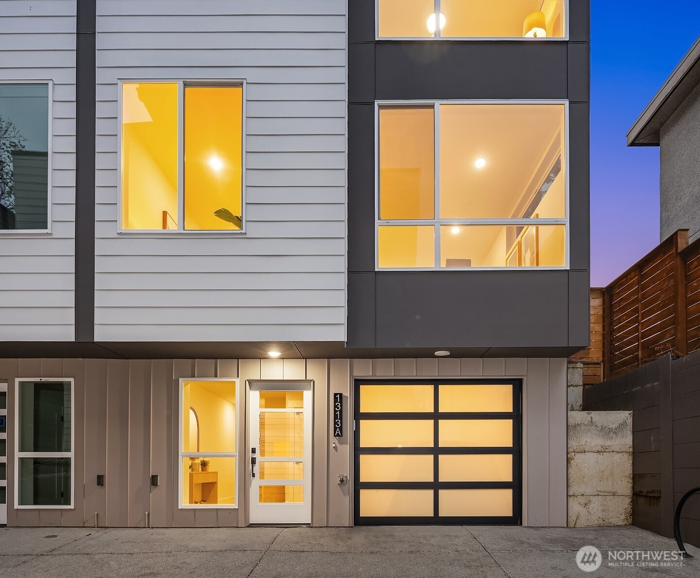 1313 14th Avenue South, Unit B Seattle, WA 98144 - Photo 2 of 28