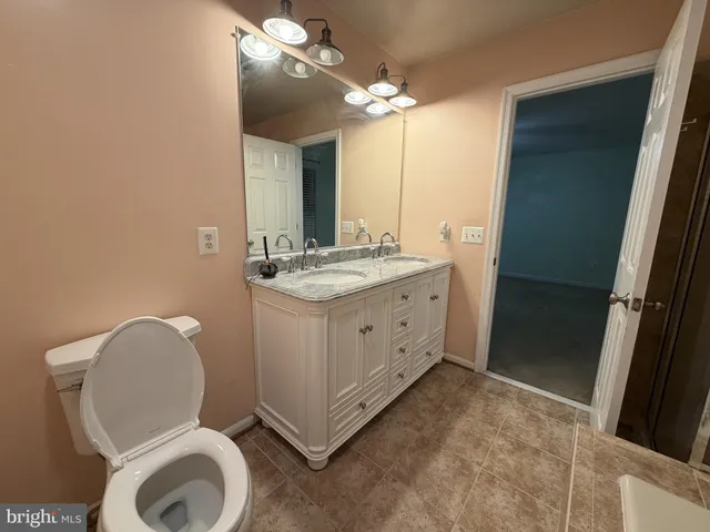 $519,000 | 16 Lone Tree Drive, Camden, DE 19934