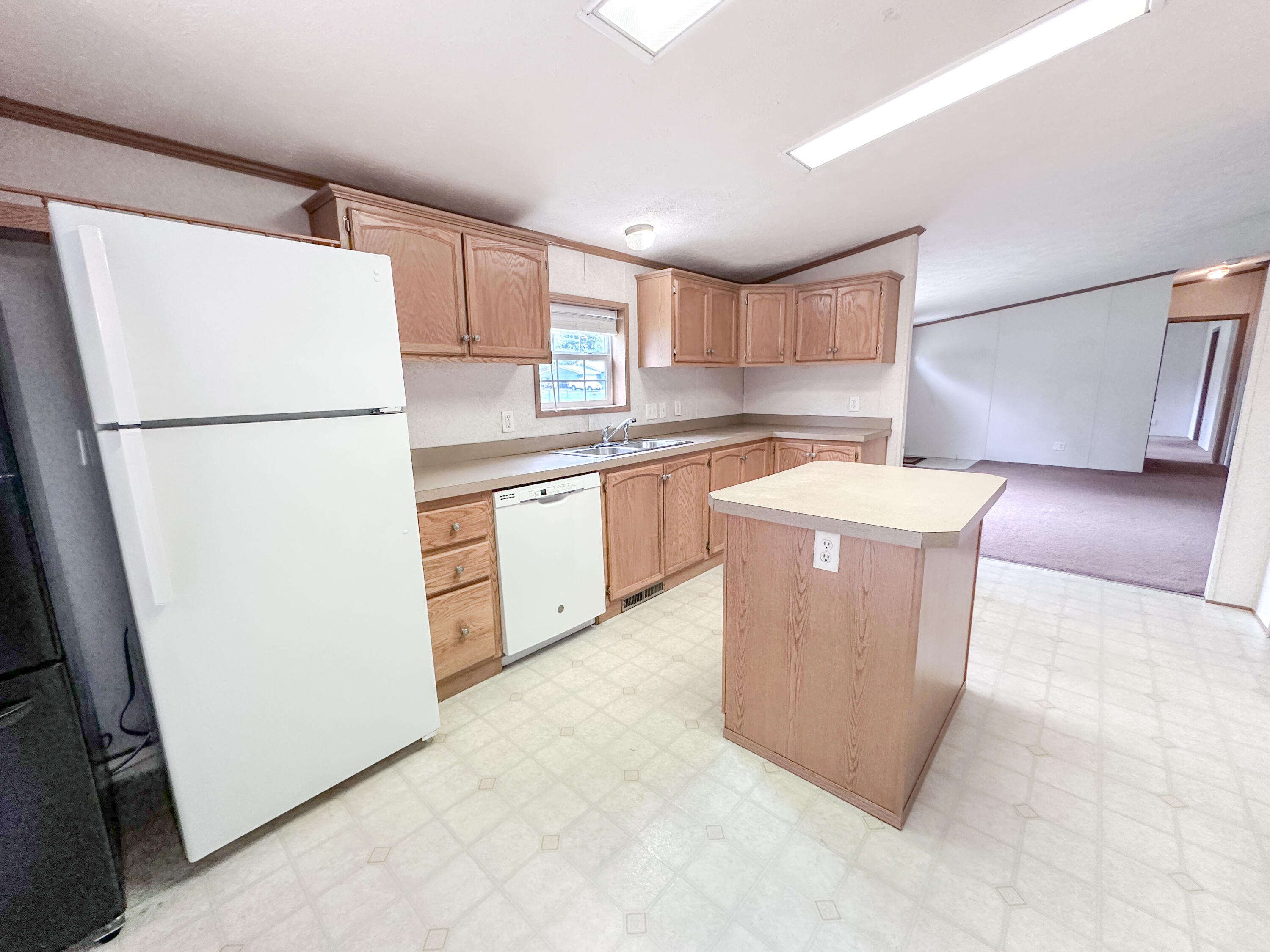 198 Fox Farm Road Plattsburgh, NY 12901 - Photo 9 of 32 Gallery Image 9