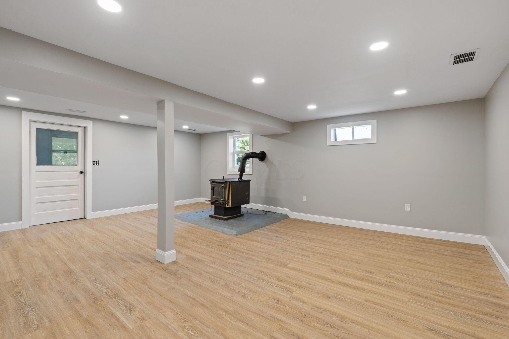 22195 Cliff Road Rockbridge, OH 43149 - Photo 30 of 66 LL Rec Room - 22195 Cliff Road, Rockbridge, OH 43149