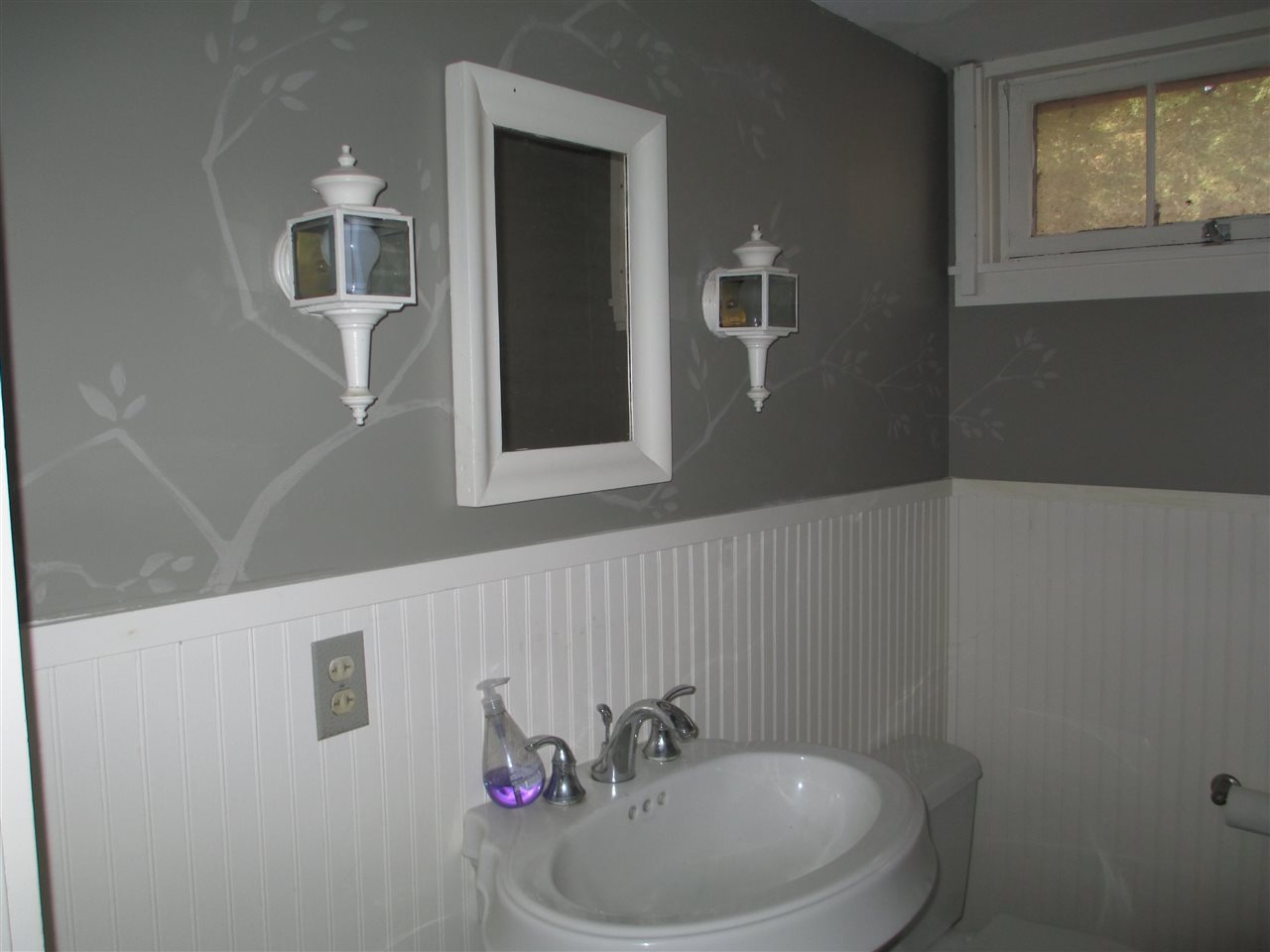 32 Manchester Road Amherst, NH 03031 - Photo 11 of 39