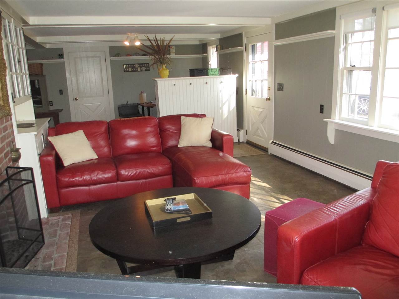 32 Manchester Road Amherst, NH 03031 - Photo 3 of 39