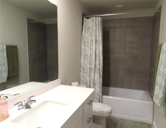 $2,950 | 10854 Bodie Hls Drive, Rosharon, TX 77583