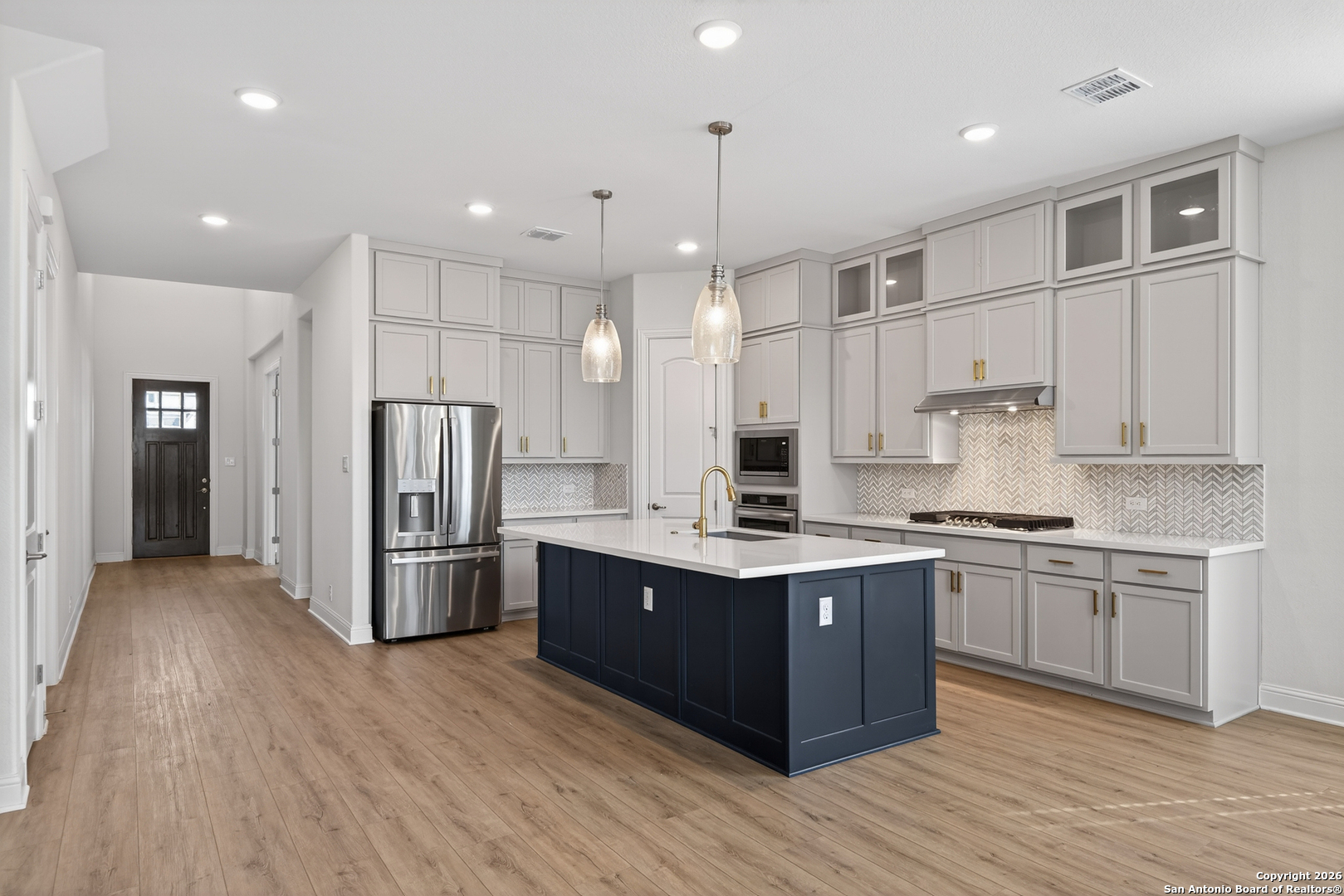 6825 Hallie Loop Schertz, TX 78154 - Photo 13 of 34