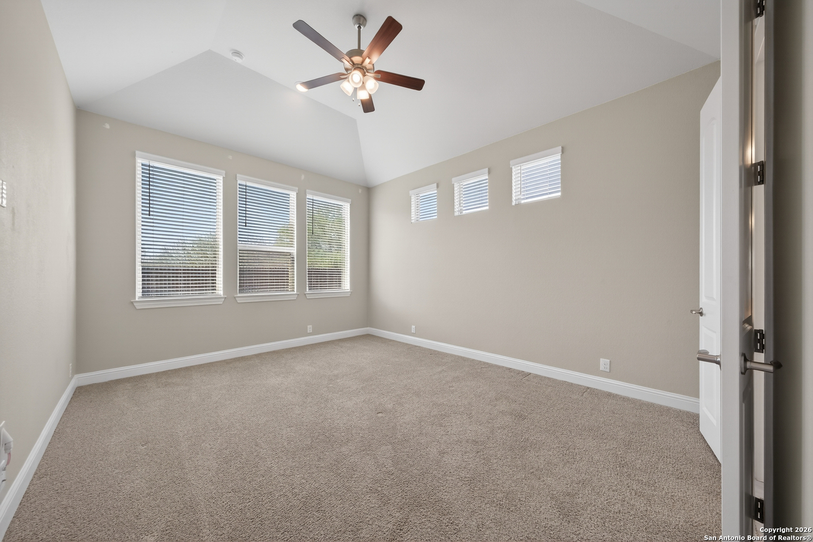 6825 Hallie Loop Schertz, TX 78154 - Photo 18 of 34