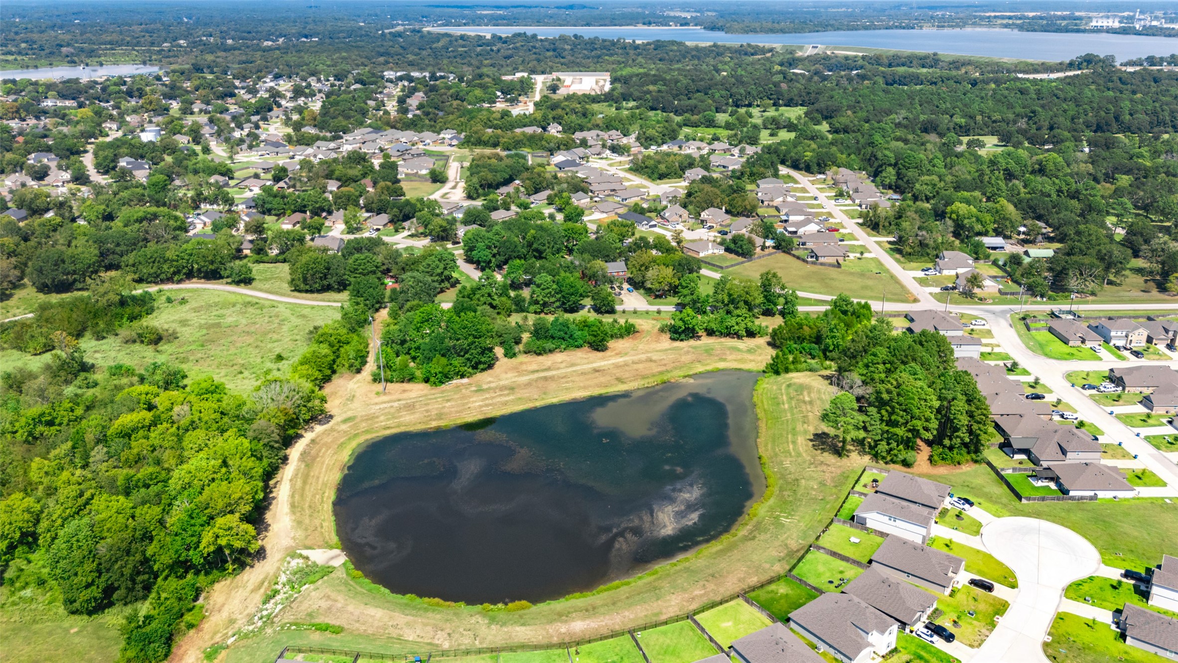 13015 Moon Road Willis, TX 77318 - Photo 6 of 12 a view of a swimming pool