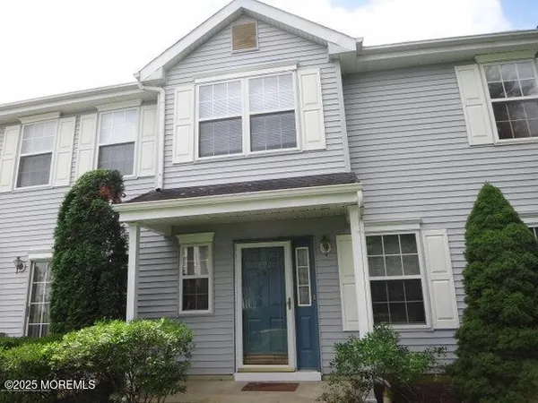 $3,200 | 422 Indigo Court, Morganville, NJ 07751