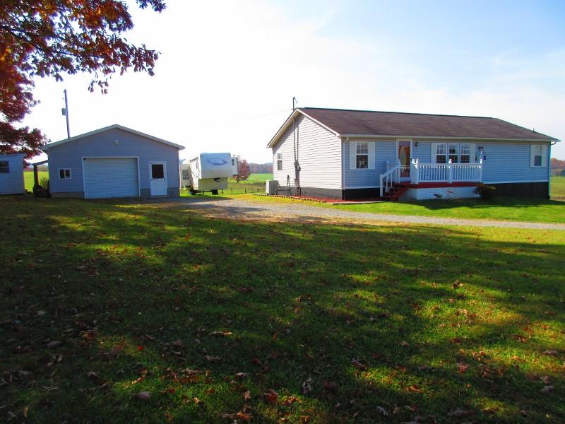 750 Huffville Road Northeast Pilot, VA 24138 - Photo 2 of 47 IMG_7825 (800x600)
