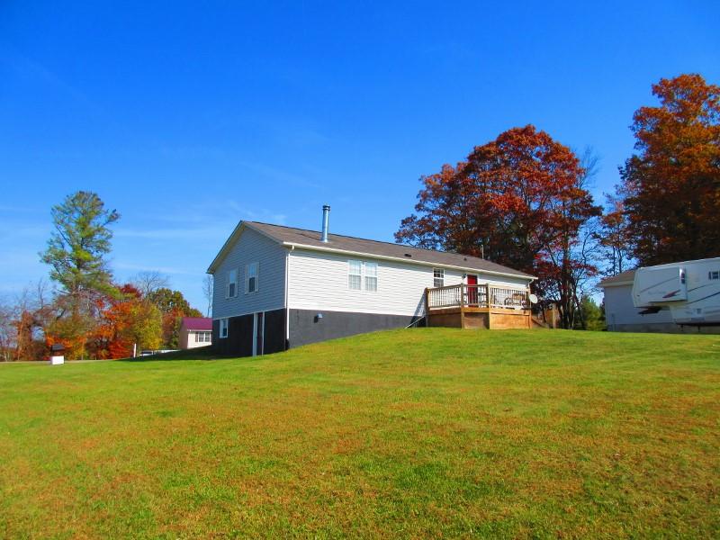 750 Huffville Road Northeast Pilot, VA 24138 - Photo 12 of 47 IMG_7836 (800x600)