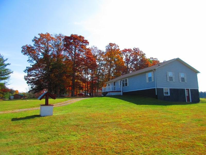 750 Huffville Road Northeast Pilot, VA 24138 - Photo 7 of 47 IMG_7831 (800x600)