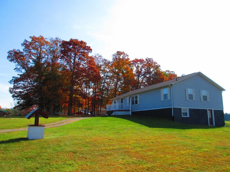 750 Huffville Road Northeast Pilot, VA 24138 - Photo 9 of 47 IMG_7833 (800x600)