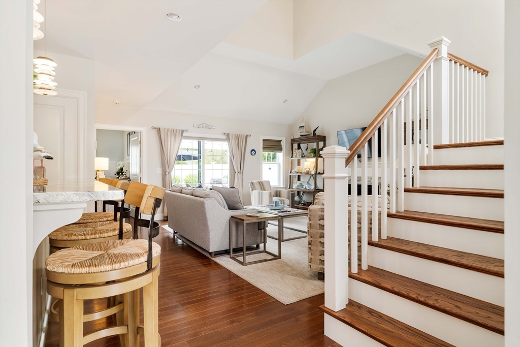 23 Cottage Lane Mashpee, MA 02649 - Photo 4 of 39