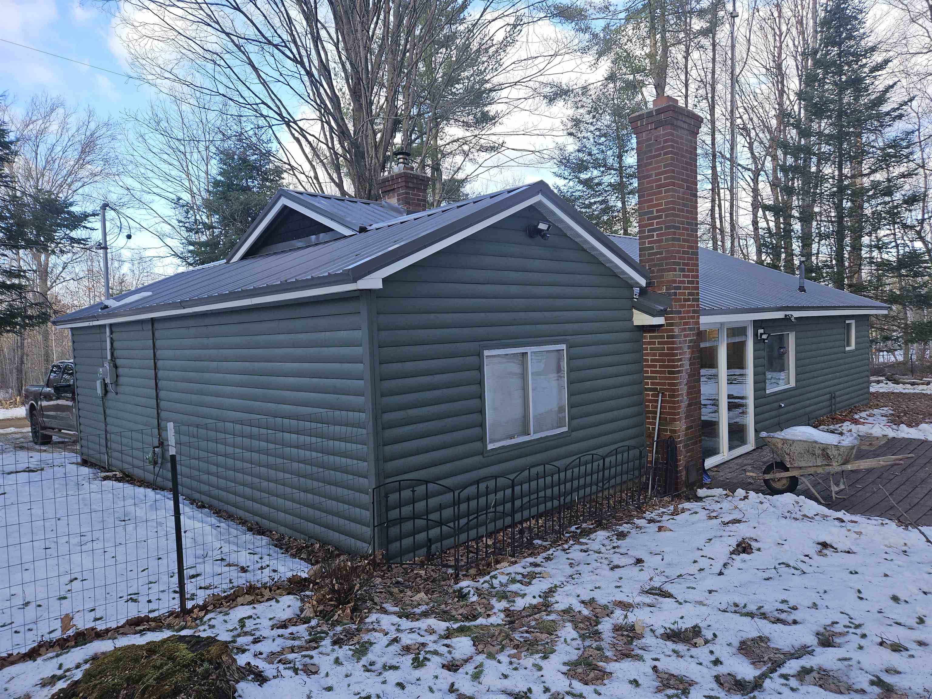 255 West Arnold Lake Road Harrison, MI 48625 - Photo 9 of 27