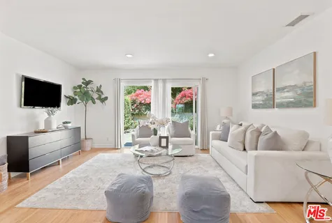 $1,399,000 | 11521 Patom Drive, Culver City, CA 90230