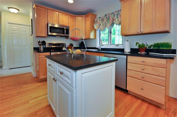 6 Powder House Circle Needham, MA 02492 - Photo 3 of 22 Gallery Image 3