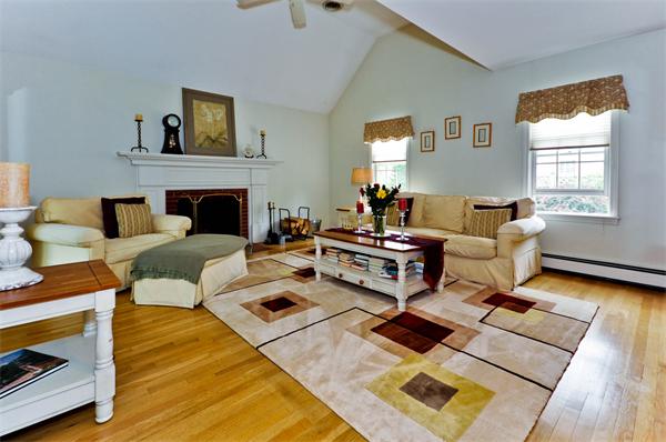 6 Powder House Circle Needham, MA 02492 - Photo 5 of 22 Gallery Image 5