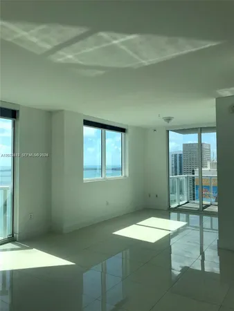 $4,450 | 244 Biscayne Boulevard, Unit 2103, Miami, FL 33132
