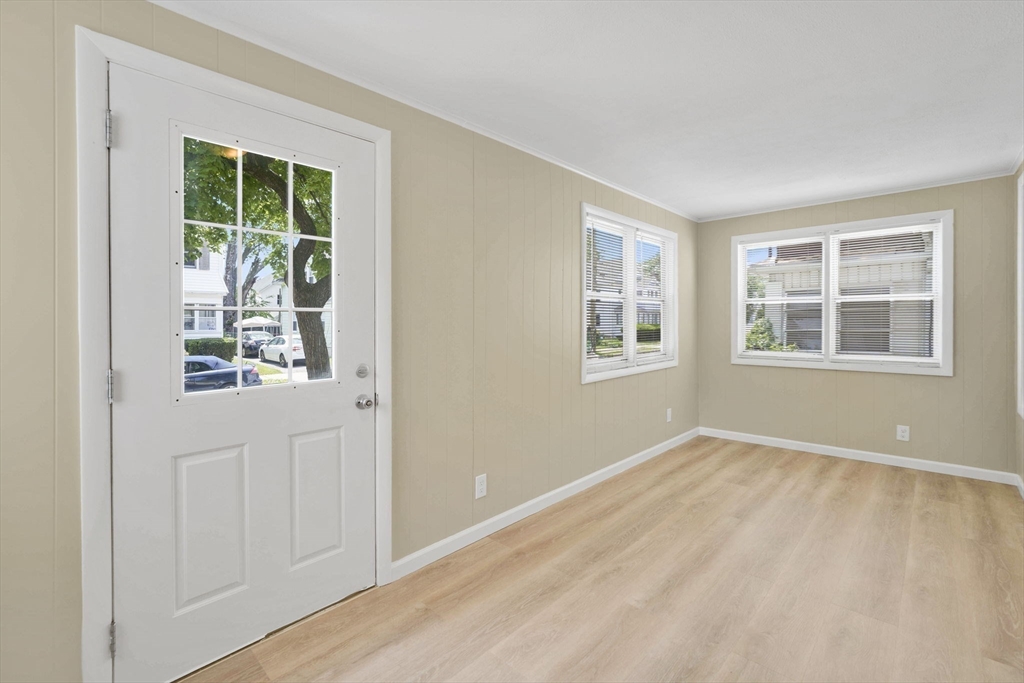 120-122 Larkspur Street Springfield, MA 01108 - Photo 16 of 31