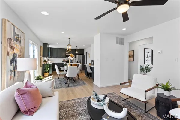 $297,900 | 3 Sterling At Riverstone, Florissant, MO 63031