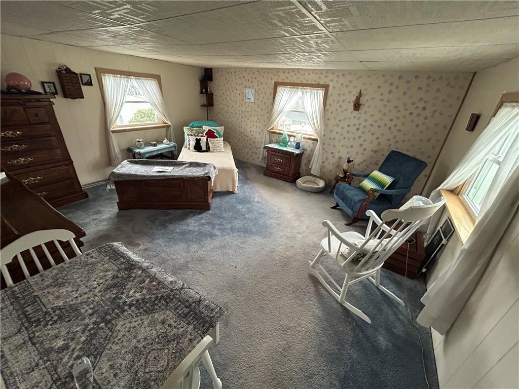 629 South Summit Street Derry, PA 15627 - Photo 21 of 30 a living room with furniture