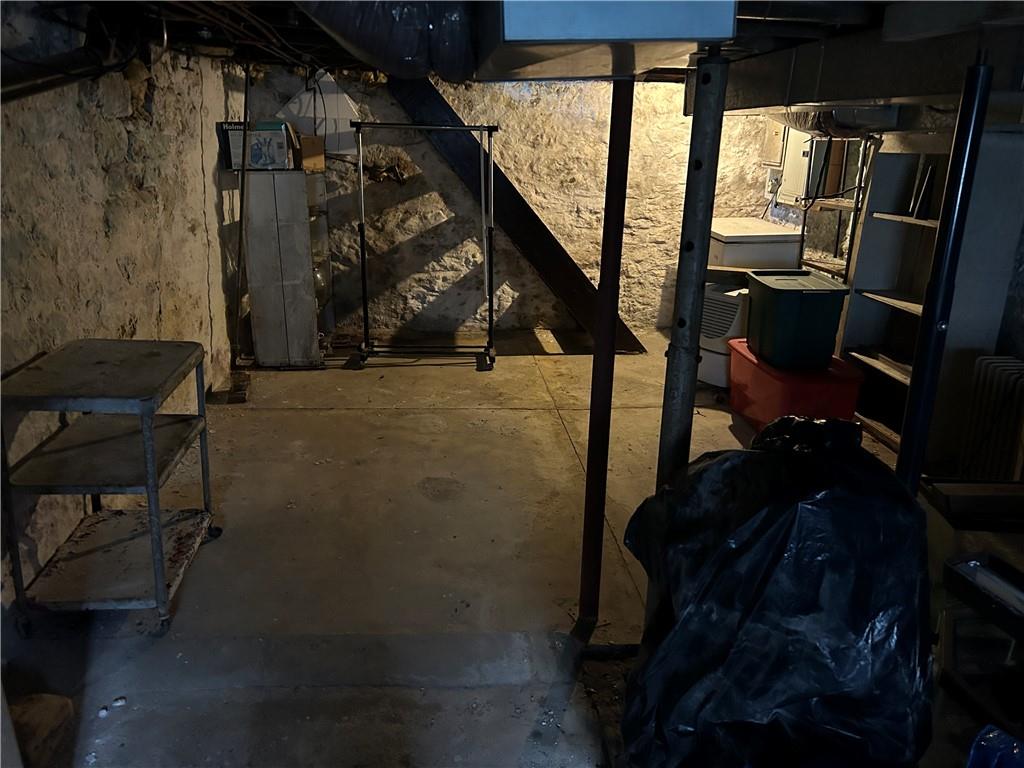 629 South Summit Street Derry, PA 15627 - Photo 27 of 30