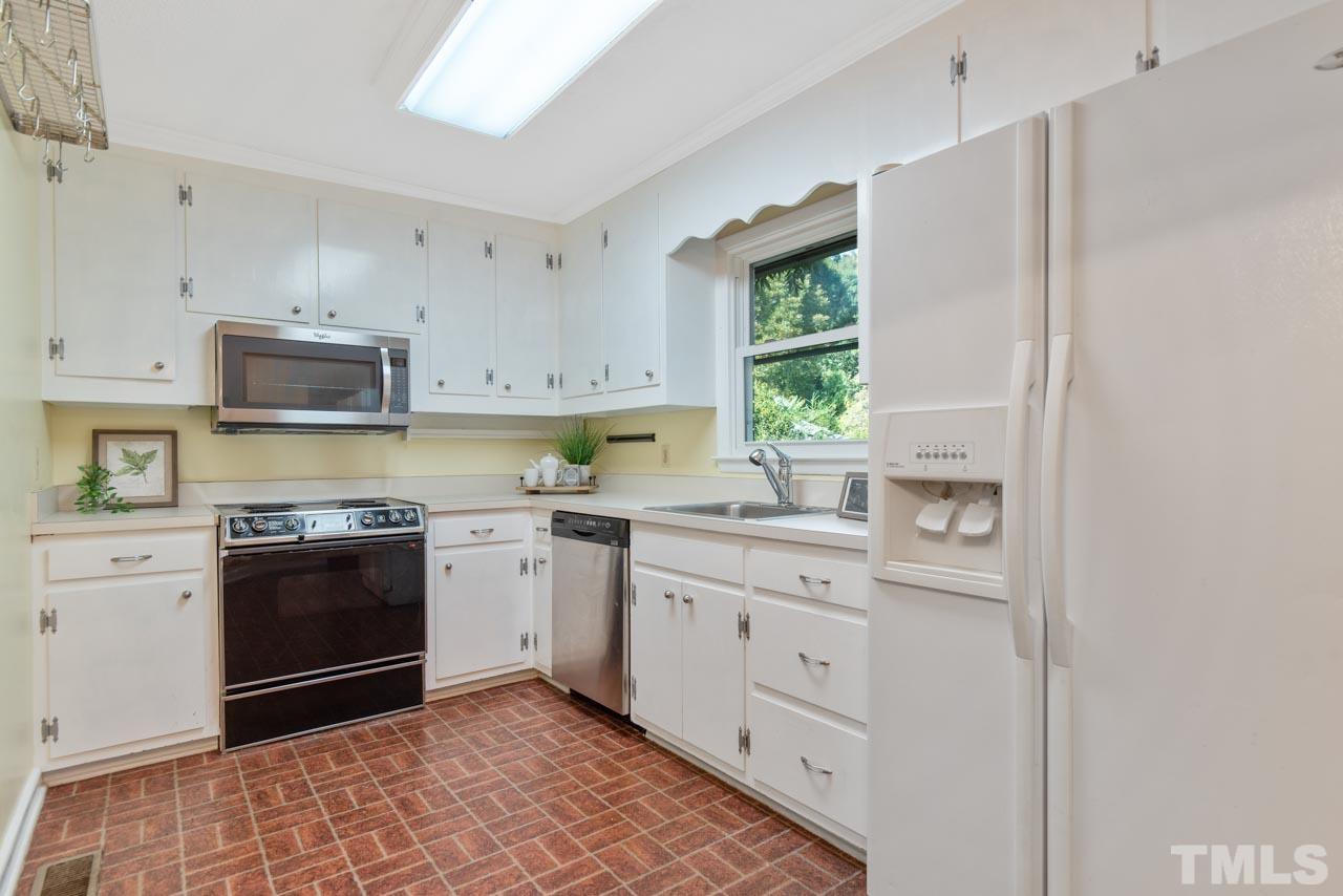 5100 Huntingdon Drive Raleigh, NC 27606 - Photo 7 of 30 Gallery Image 7