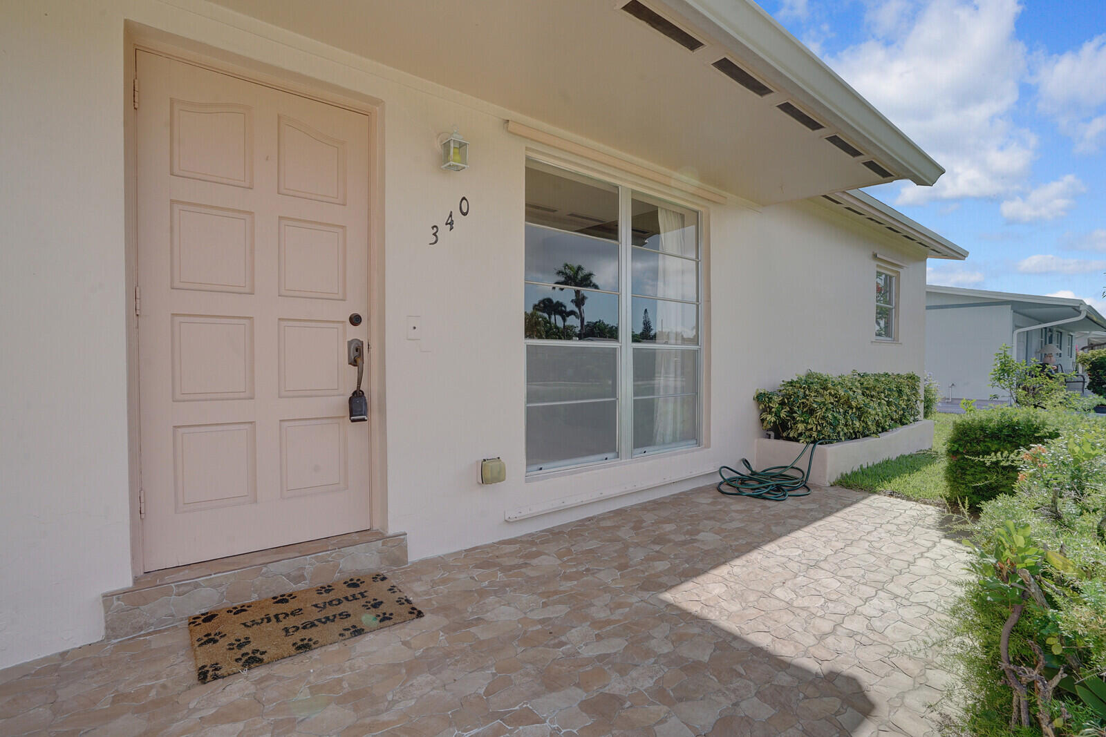 340 Cavalier Road Palm Springs, FL 33461 - Photo 4 of 26 05_Image_5_mls