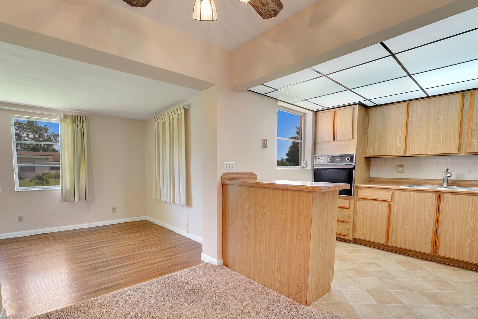 340 Cavalier Road Palm Springs, FL 33461 - Photo 9 of 26 11_Image_11_mls