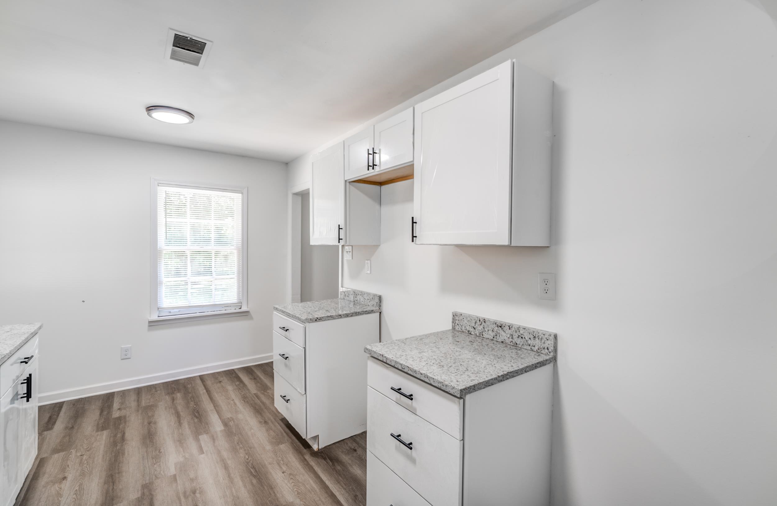 34 East Rollins Road Memphis, TN 38109 - Photo 11 of 25 Gallery Image 11