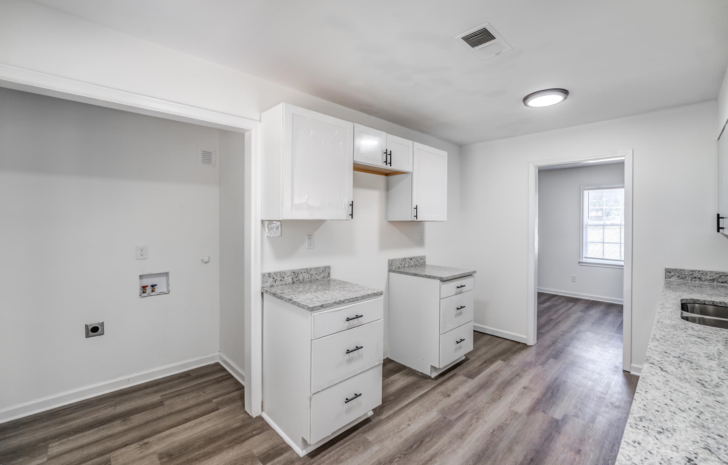 34 East Rollins Road Memphis, TN 38109 - Photo 13 of 25 Gallery Image 13