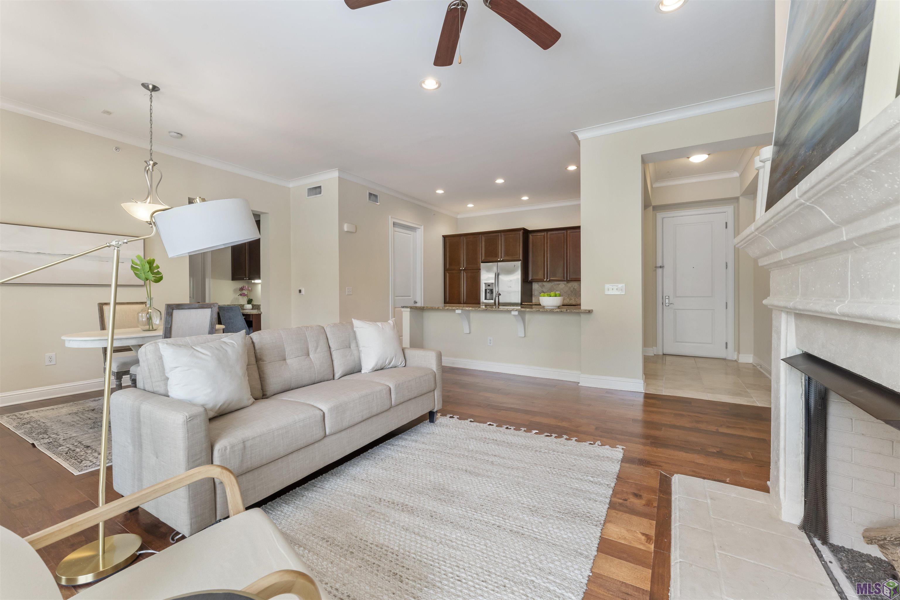 998 Stanford Avenue, Unit 202 Baton Rouge, LA 70808 - Photo 4 of 15