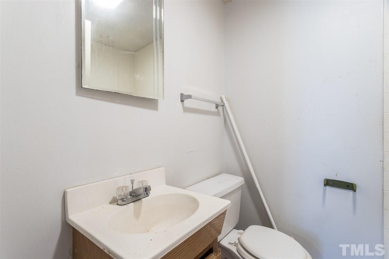 612 Royal Street Raleigh, NC 27607 - Photo 14 of 23