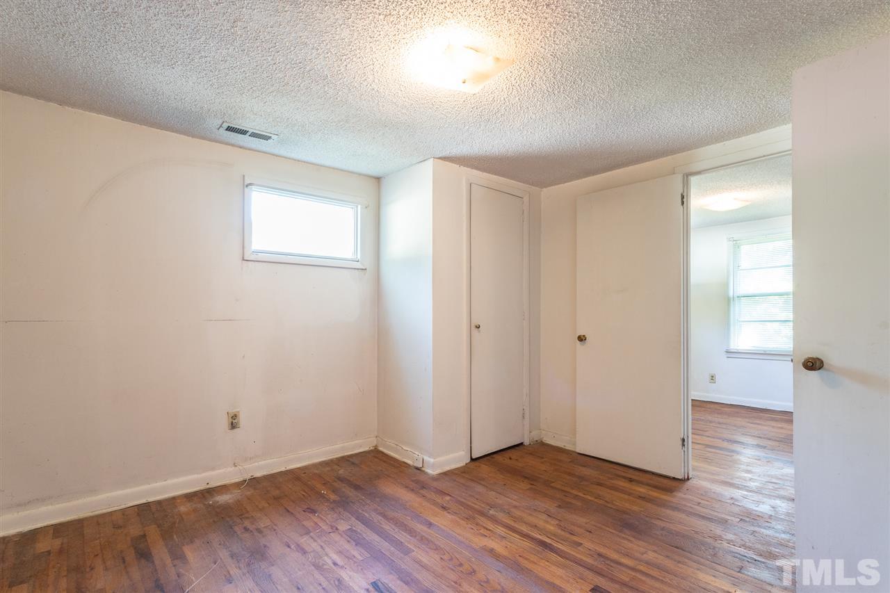 612 Royal Street Raleigh, NC 27607 - Photo 18 of 23