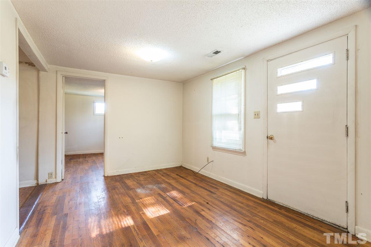 612 Royal Street Raleigh, NC 27607 - Photo 5 of 23
